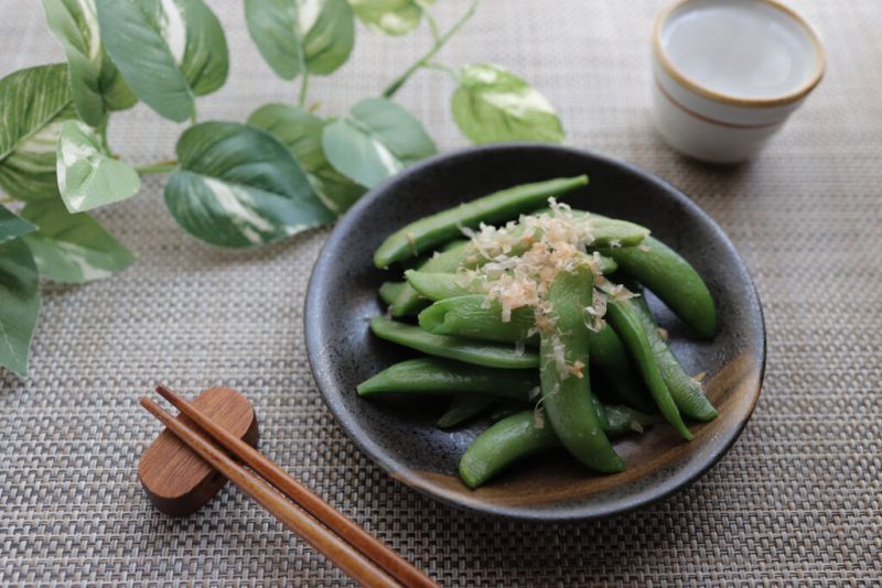 đậu hà lan kèm cá ngừ bào đậu hà lan kèm cá ngừ bào